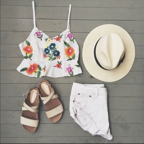 NIB Cream Cowhide Hair Leather Boho Chic Sandal - Picture 2 of 6